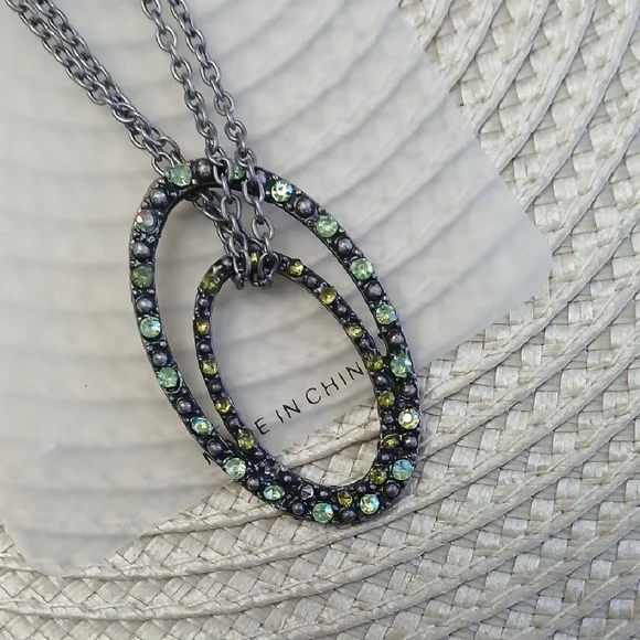 Fashion Jewelry Silver and Gold Necklace Set - Picture 2 of 4